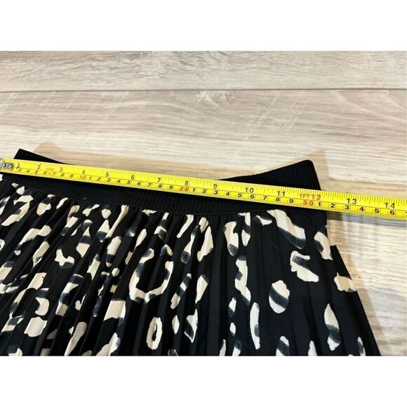 H & M knee length/midi skirt size 4 - Picture 7 of 10